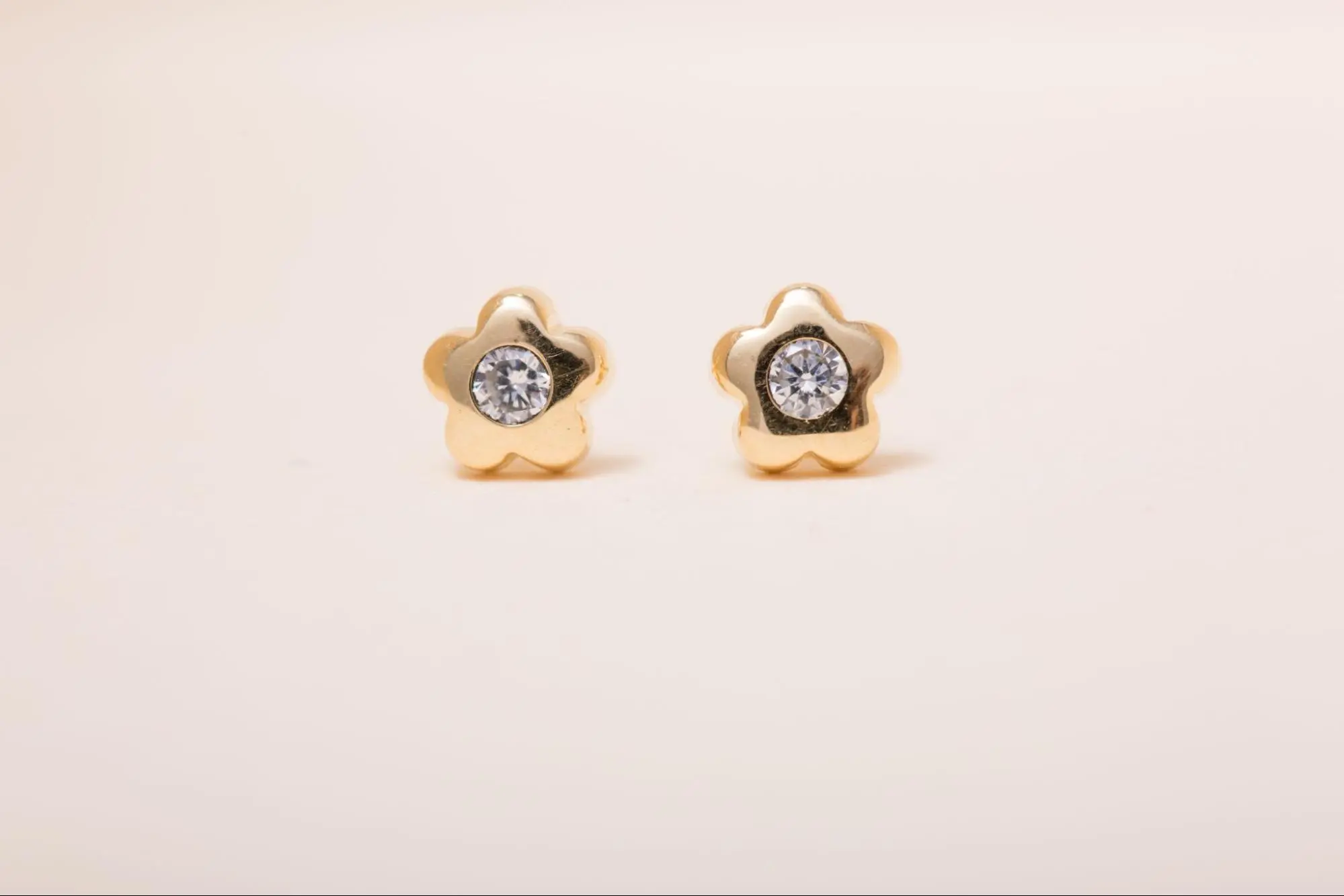 ต่างหูทองคำ ดูแลรักษา